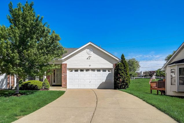 12 Twelve Oaks Court Unit 8D St Peters, MO House Sold - Photo 1 of 27. Opens carousel modal