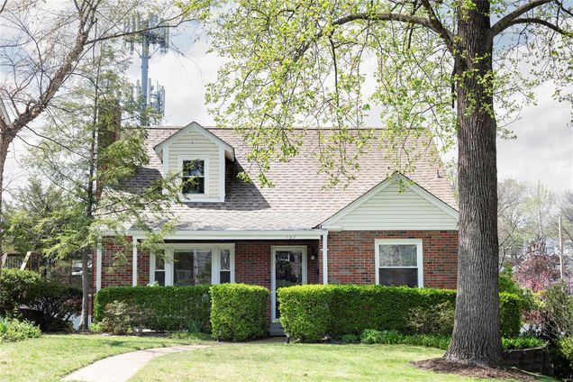 737 Edwin Avenue St Louis, MO House Sold - Photo 1 of 24. Opens carousel modal