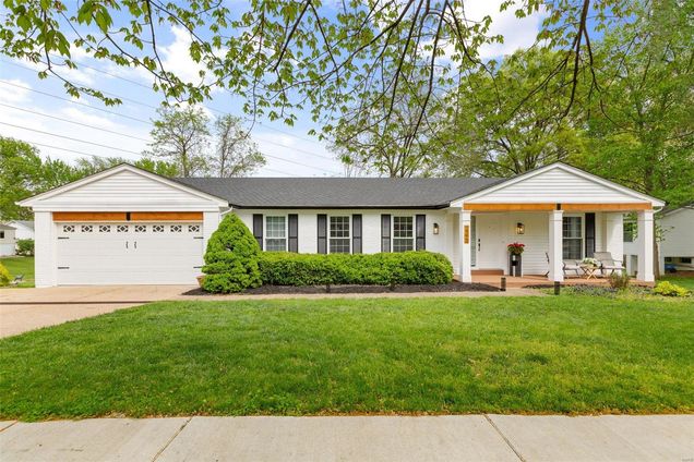 2324 Gateroyal Drive Des Peres, MO House Sold - Photo 1 of 55. Opens carousel modal