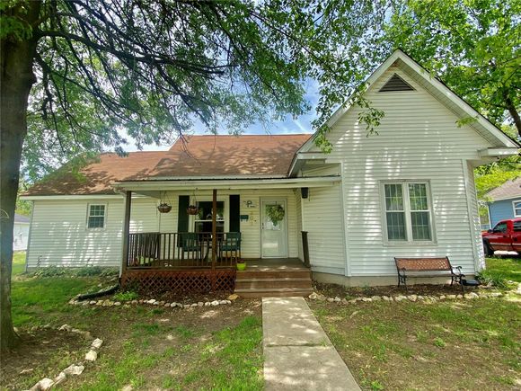 307 E Water Street Wellsville, MO House Sold - Photo 1 of 41. Opens carousel modal