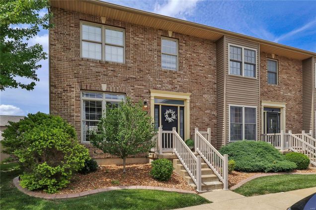 432 Saint James Court St Peters, MO Townhouse Sold - Photo 1 of 21. Opens carousel modal