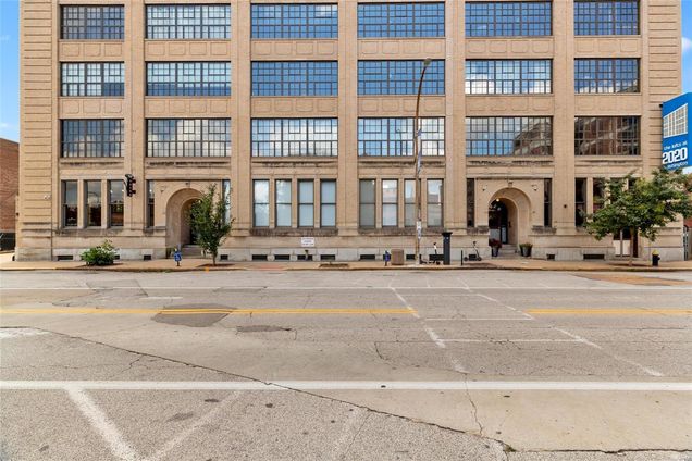 2020 Washington Avenue Unit 807 St Louis, MO House Sold - Photo 1 of 44. Opens carousel modal