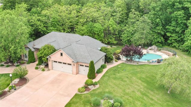 7310 Timbercrest Drive Godfrey, IL House Sold - Photo 1 of 92. Opens carousel modal
