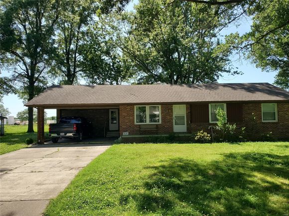 615 S 9th Street Charleston, MO House Sold - Photo 1 of 22. Opens carousel modal