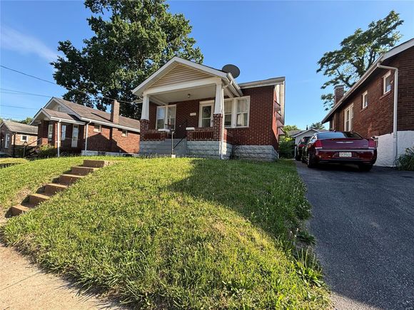 7324 Park Drive St Louis, MO House Sold - Photo 1 of 12. Opens carousel modal
