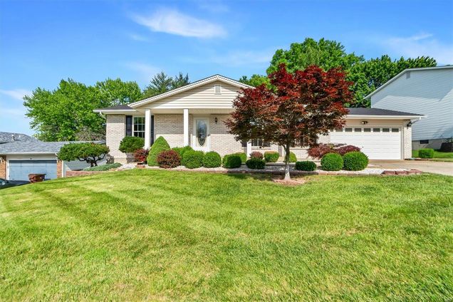 25 Raintree Court St Peters, MO House Sold - Photo 1 of 31. Opens carousel modal