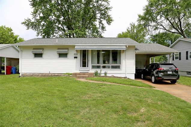 1675 Fernbrook Drive Florissant, MO House Sold - Photo 1 of 18. Opens carousel modal