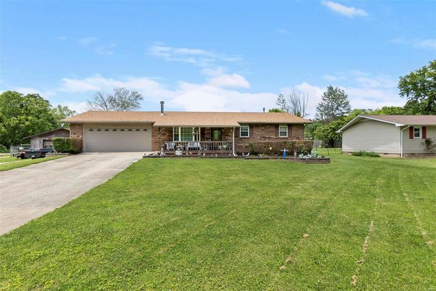 809 Englehart Lane Marble Hill, MO House Sold - Photo 1 of 22. Opens carousel modal
