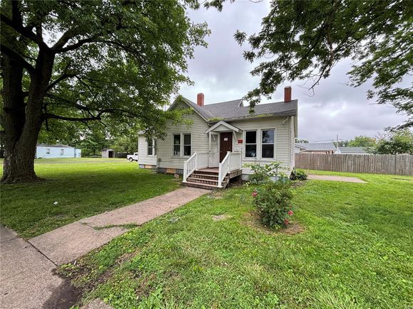 204 N Emmett Street Virden, IL House Sold - Photo 1 of 13. Opens carousel modal