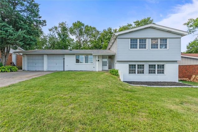 3475 Saint Catherine Street Florissant, MO House Sold - Photo 1 of 35. Opens carousel modal