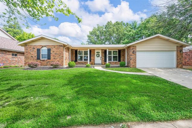 2937 Queen Bee Lane Oakville, MO House Sold - Photo 1 of 23. Opens carousel modal