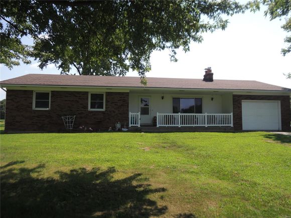 1102 Cabin Avenue Donnellson, IL House Sold - Photo 1 of 24. Opens carousel modal