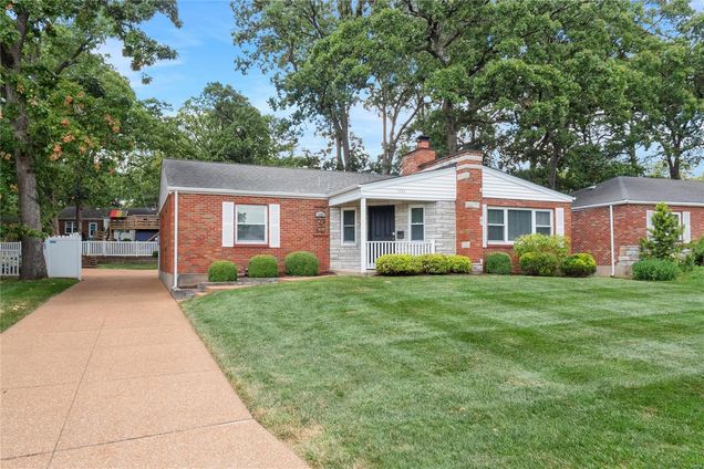 1223 Eastbrook Lane Webster Groves, MO House Sold - Photo 1 of 56. Opens carousel modal