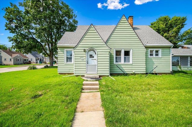2725 W Kenwood Avenue Peoria, IL House Sold - Photo 1 of 14. Opens carousel modal