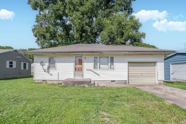 203 Bottom Street Pleasant Hill, IL House Sold - Photo 1 of 32. Opens carousel modal