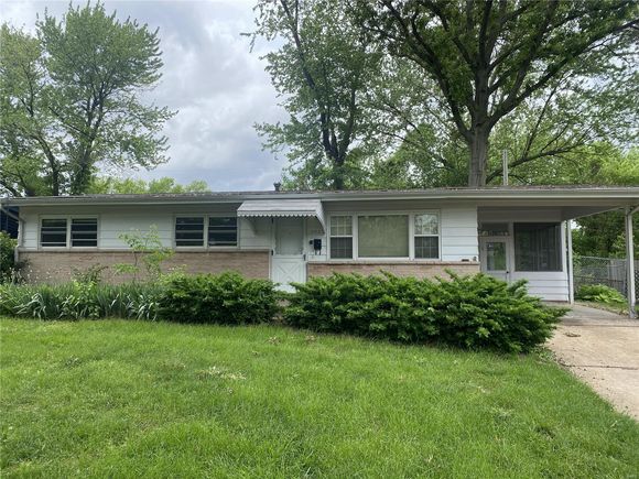 2045 Thunderbird Avenue Florissant, MO House Sold - Photo 1 of 26. Opens carousel modal