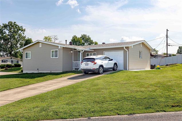 125 Freeman Drive St Louis, MO House Sold - Photo 1 of 35. Opens carousel modal