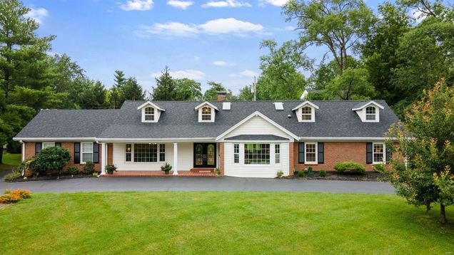 70 Clermont Lane Ladue, MO House Sold - Photo 1 of 47. Opens carousel modal