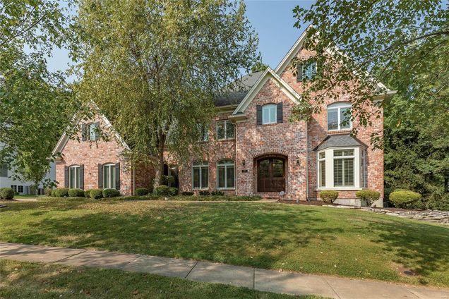 1467 Country Lake Estates Drive Chesterfield, MO House Sold - Photo 1 of 61. Opens carousel modal