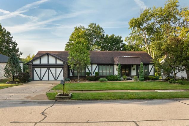 13276 Kenroyal Drive Des Peres, MO House Sold - Photo 1 of 45. Opens carousel modal