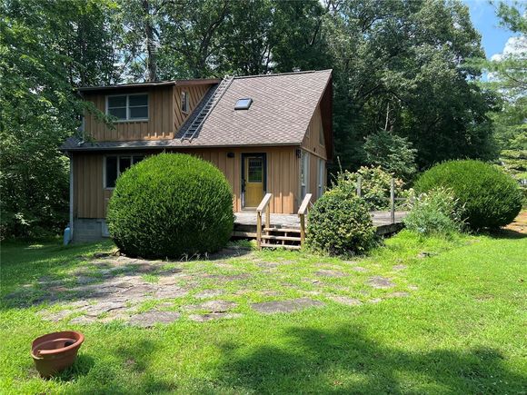 4 Owl Creek Road Murphysboro, IL House Sold - Photo 1 of 53. Opens carousel modal