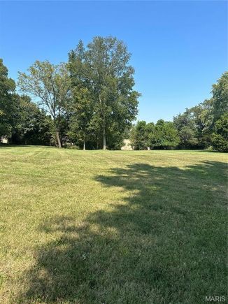 10315 Kennerly Road Sunset Hills, MO Plot of land Active - Photo 1 of 5. Opens carousel modal