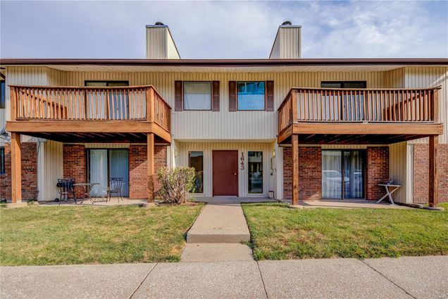 1643 Summer Run Drive Unit 23 Florissant, MO Condo Sold - Photo 1 of 25. Opens carousel modal