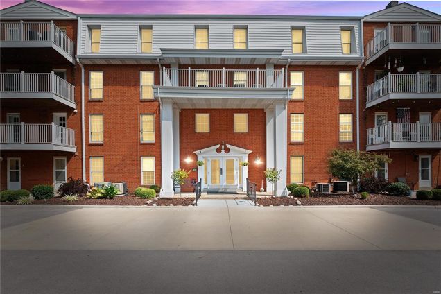 14443 Bantry Lane Unit 20 Chesterfield, MO Condo Sold - Photo 1 of 20. Opens carousel modal
