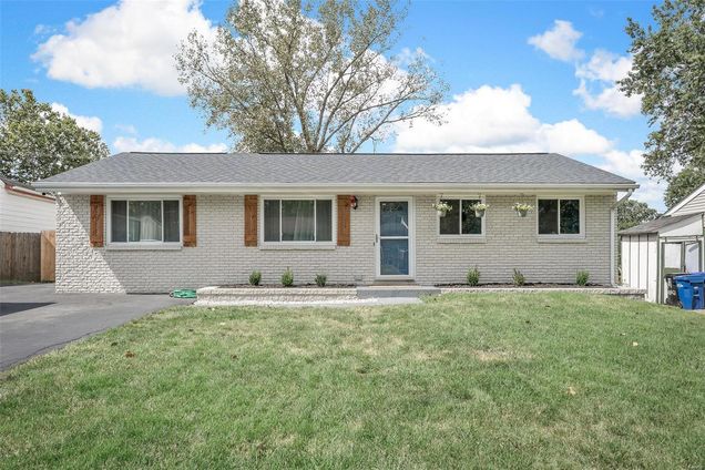 2119 Gladiator Drive Fenton, MO House Sold - Photo 1 of 40. Opens carousel modal