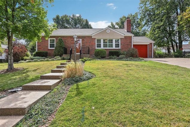 424 Sunningwell Drive St Louis, MO House Sold - Photo 1 of 28. Opens carousel modal