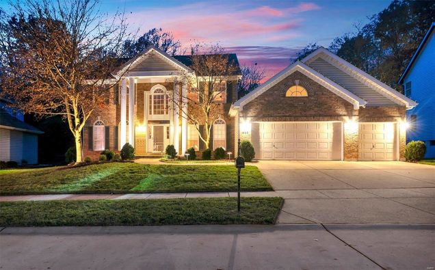 865 Castle Pines Drive Ballwin, MO House Sold - Photo 1 of 33. Opens carousel modal