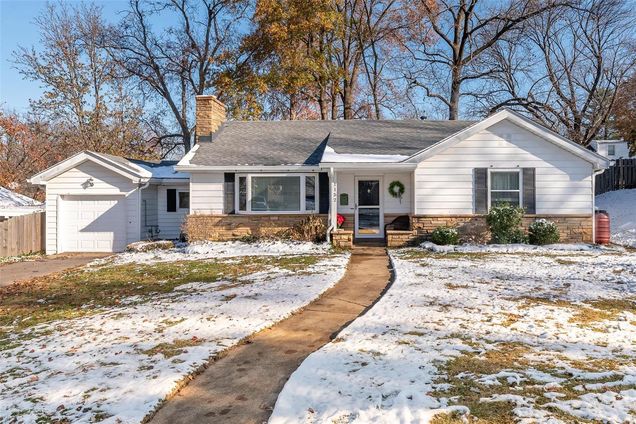 1152 Evans Avenue St Louis, MO House Sold - Photo 1 of 27. Opens carousel modal