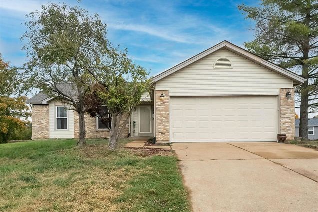 108 Bonnybridge Court Ellisville, MO House Sold - Photo 1 of 32. Opens carousel modal