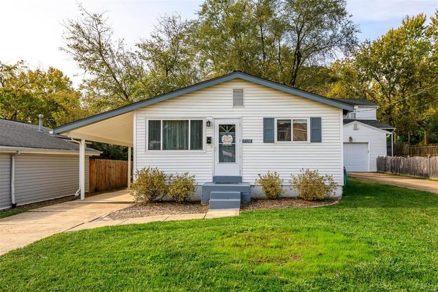 7118 Picadilly Avenue St Louis, MO House Sold - Photo 1 of 20. Opens carousel modal