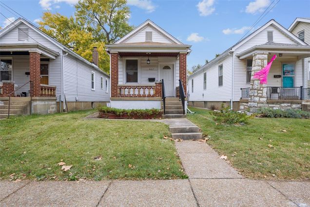 2617 Abbott Place St Louis, MO House Sold - Photo 1 of 32. Opens carousel modal