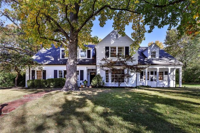 68 Clermont Lane St Louis, MO House Sold - Photo 1 of 49. Opens carousel modal
