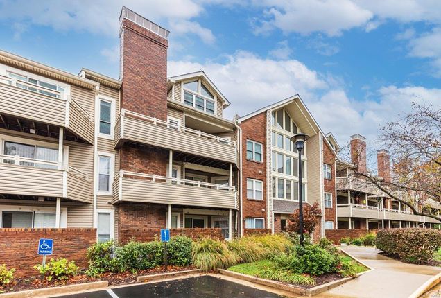 1010 Thoreau Court Unit 211 Creve Coeur, MO Condo Sold - Photo 1 of 17. Opens carousel modal