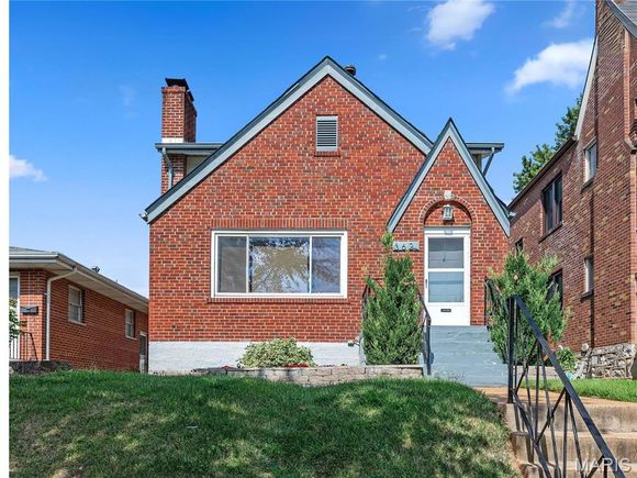 3621 Watson Road