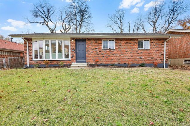5450 Page Boulevard St Louis, MO House Sold - Photo 1 of 27. Opens carousel modal
