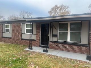 10411 Royal Drive St Louis, MO House Sold - Photo 1 of 13. Opens carousel modal