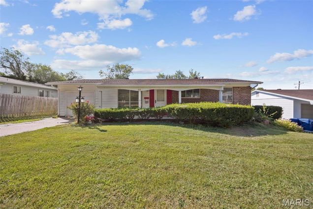 33 Gray Brooke Lane Florissant, MO House Sold - Photo 1 of 27. Opens carousel modal