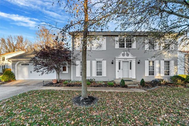 279 Oakleigh Woods Drive Ballwin, MO House Sold - Photo 1 of 38. Opens carousel modal