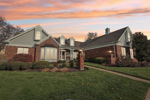 15365 Oaktree Estates Drive Chesterfield, MO Condo Sold - Photo 1 of 73. Opens carousel modal