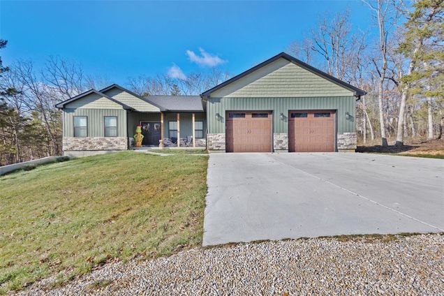 205 Cardigan Circle De Soto, MO House Sold - Photo 1 of 28. Opens carousel modal