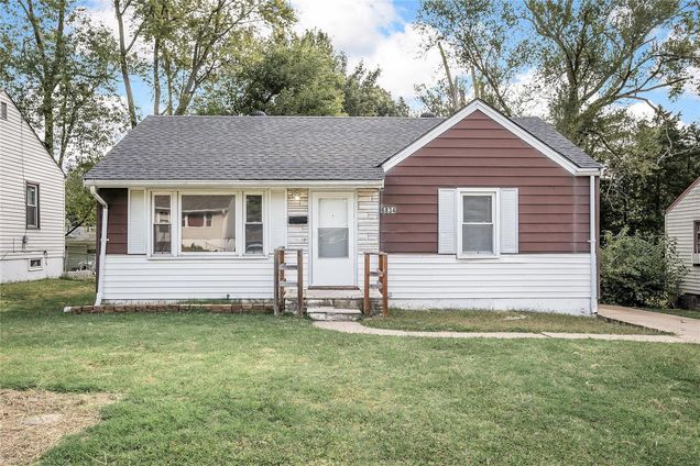 6834 Eisele Street St Louis, MO House Sold - Photo 1 of 21. Opens carousel modal
