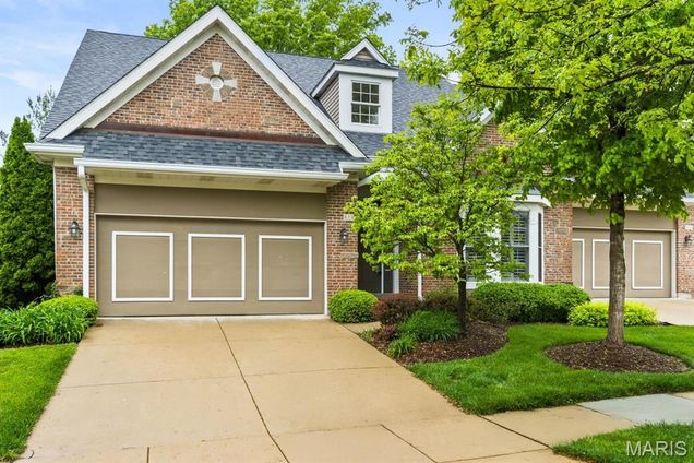 932 Chesterfield Villas Circle Chesterfield, MO Condo Sold - Photo 1 of 39. Opens carousel modal