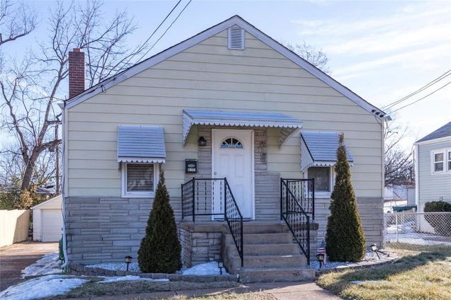 9972 Clyde Avenue St Louis, MO House Sold - Photo 1 of 33. Opens carousel modal