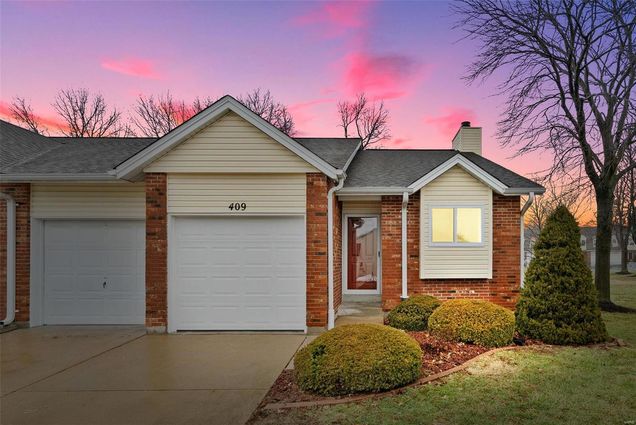 409 Cambridge Place Unit B St Peters, MO House Sold - Photo 1 of 42. Opens carousel modal