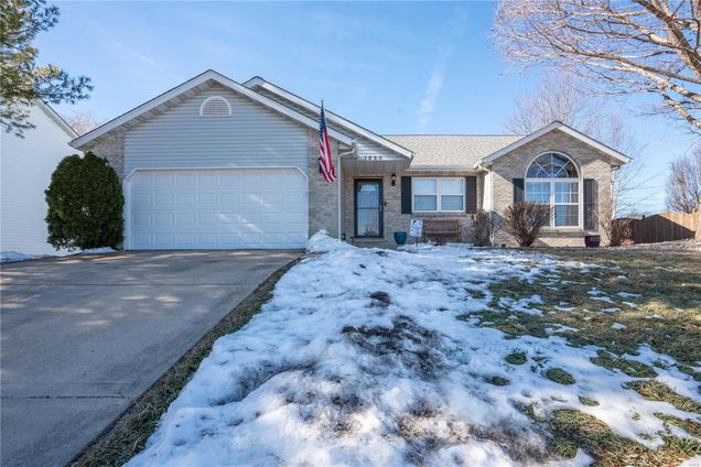 1523 Peach Orchard Lane O'Fallon, IL House Sold - Photo 1 of 39. Opens carousel modal