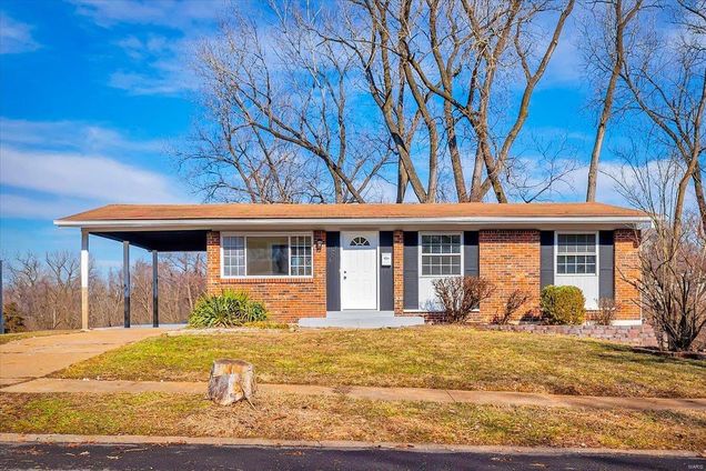 8429 Hawkesbury Drive St Louis, MO House Sold - Photo 1 of 26. Opens carousel modal